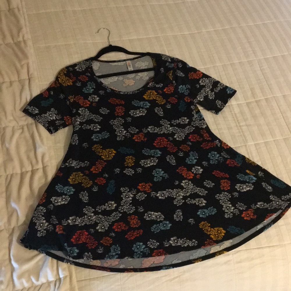 LuLaRoe Shirt